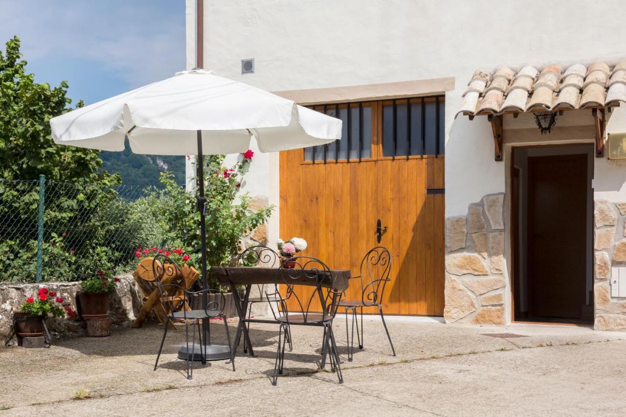Casa Lizarrosta En Nacedero Del Urederra Villa Baquedano Buitenkant foto
